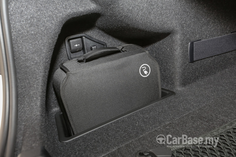 BMW 3 Series F30 LCI (2015) Interior