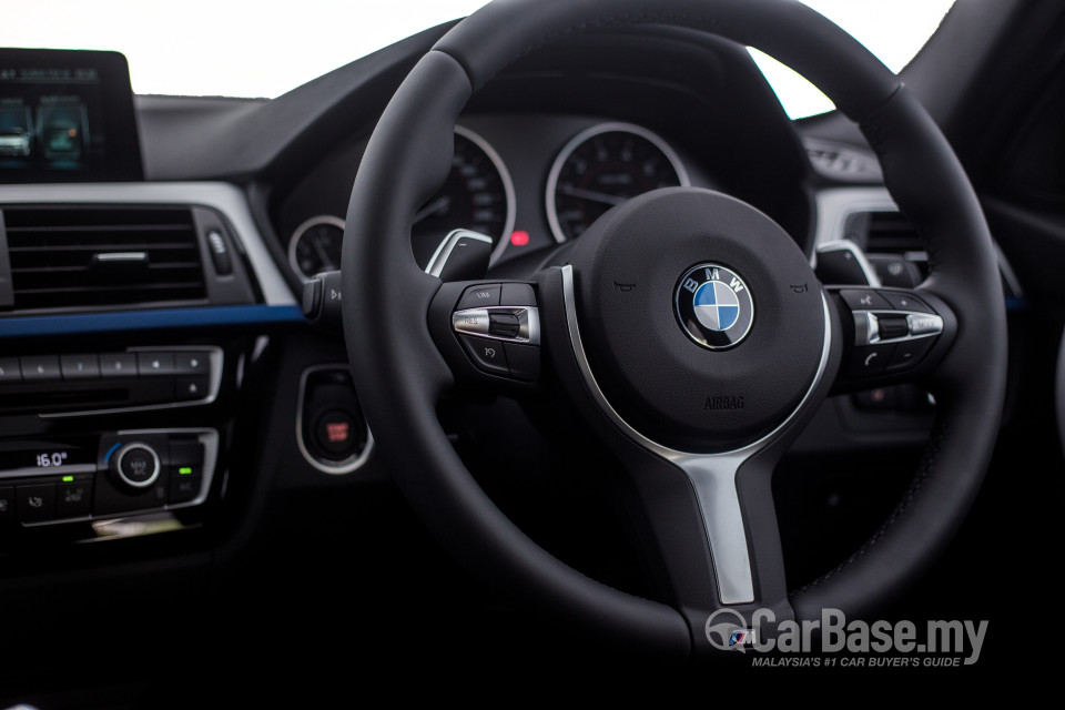 BMW 3 Series F30 LCI (2015) Interior