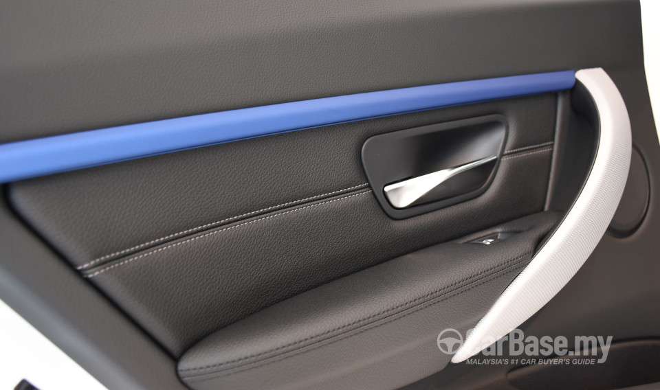 BMW 3 Series F30 LCI (2015) Interior