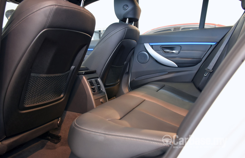 BMW 3 Series F30 LCI (2015) Interior