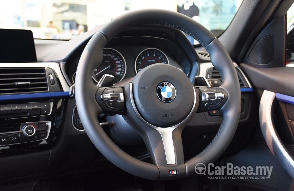 BMW 3 Series F30 LCI (2015) Interior