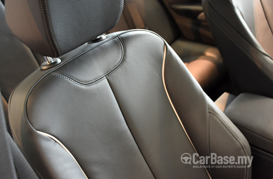 BMW 3 Series F30 LCI (2015) Interior