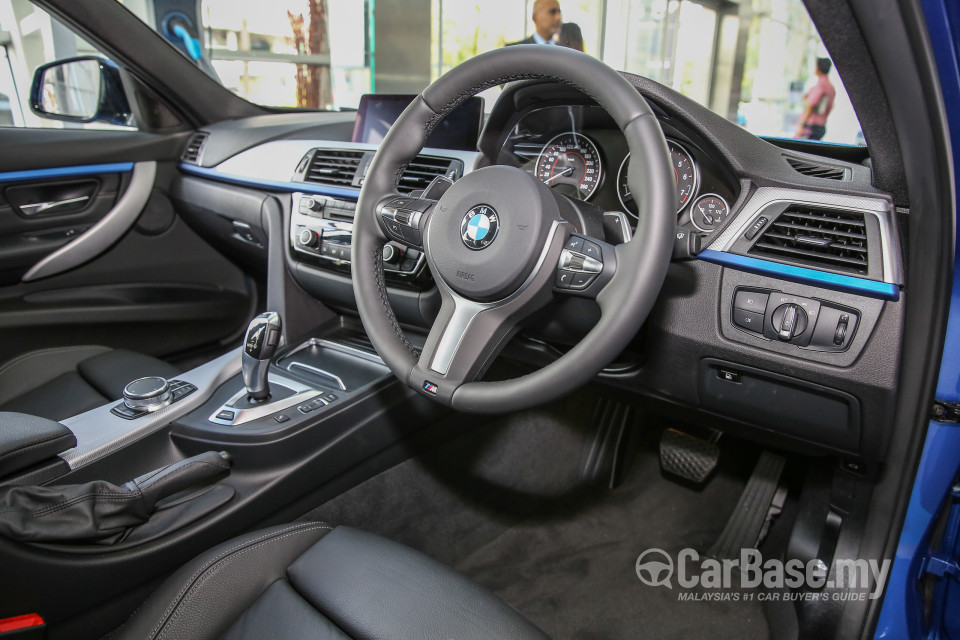 BMW 3 Series F30 LCI (2015) Interior