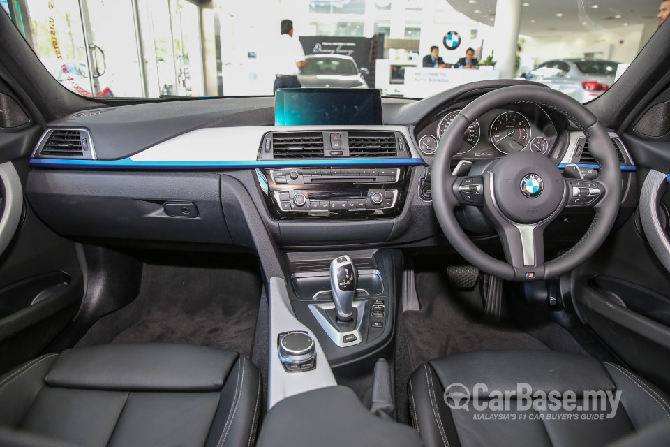 BMW 3 Series F30 LCI (2015) Interior