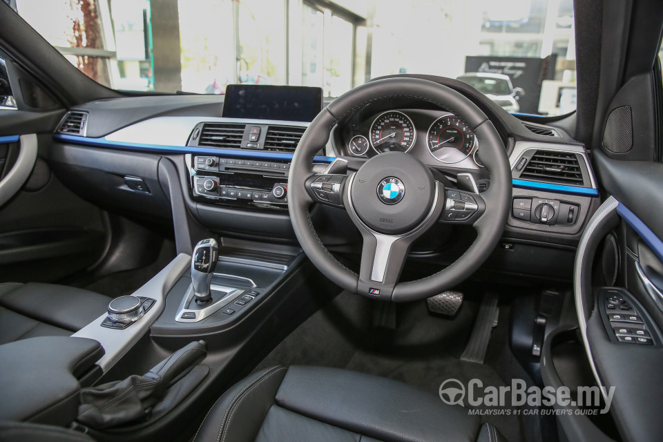 BMW 3 Series F30 LCI (2015) Interior