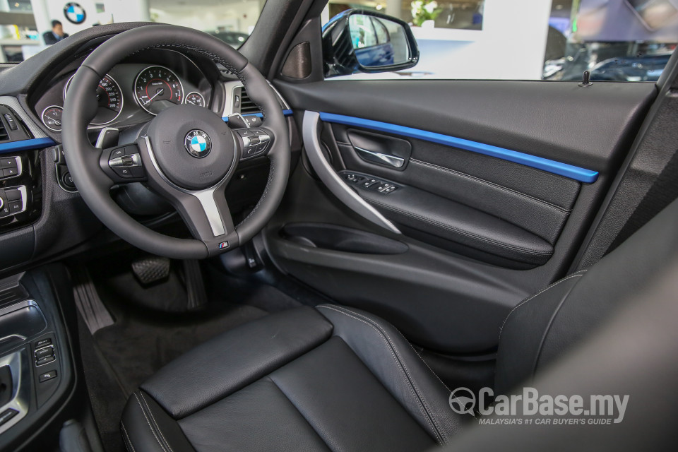 BMW 3 Series F30 LCI (2015) Interior