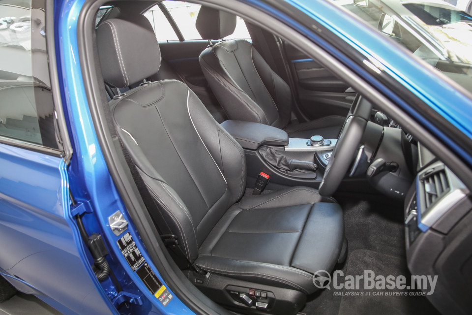 BMW 3 Series F30 LCI (2015) Interior