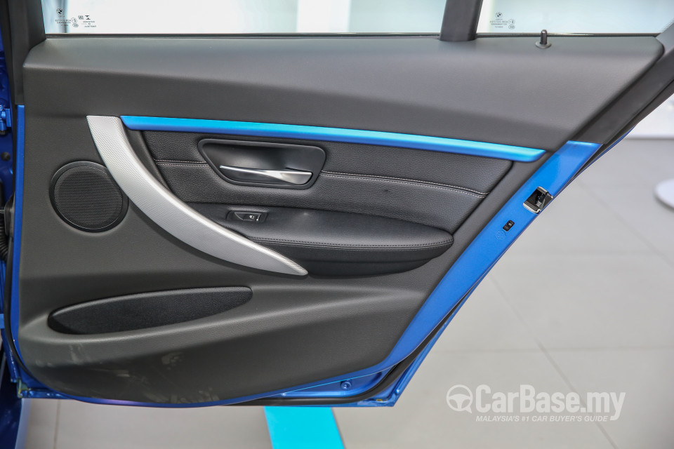 BMW 3 Series F30 LCI (2015) Interior