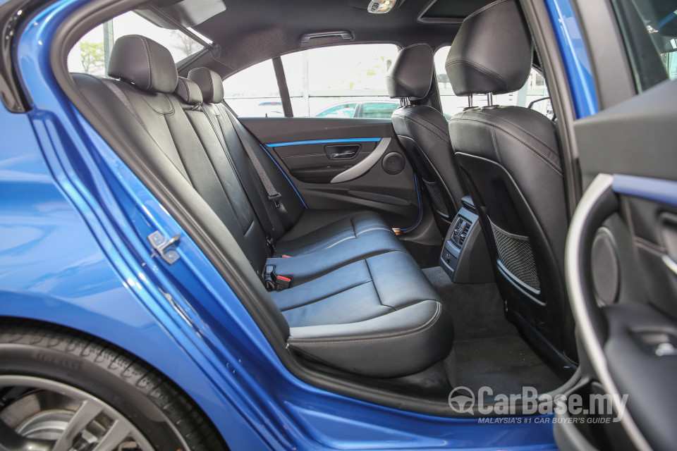 BMW 3 Series F30 LCI (2015) Interior