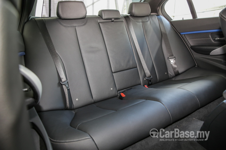 BMW 3 Series F30 LCI (2015) Interior