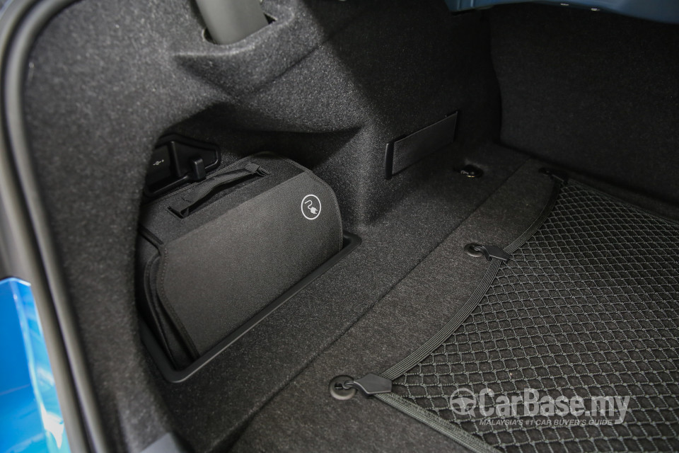BMW 3 Series F30 LCI (2015) Interior