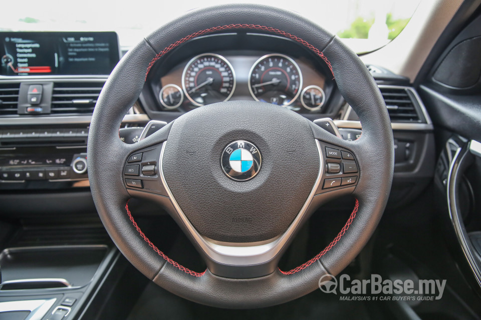 BMW 3 Series F30 LCI (2015) Interior