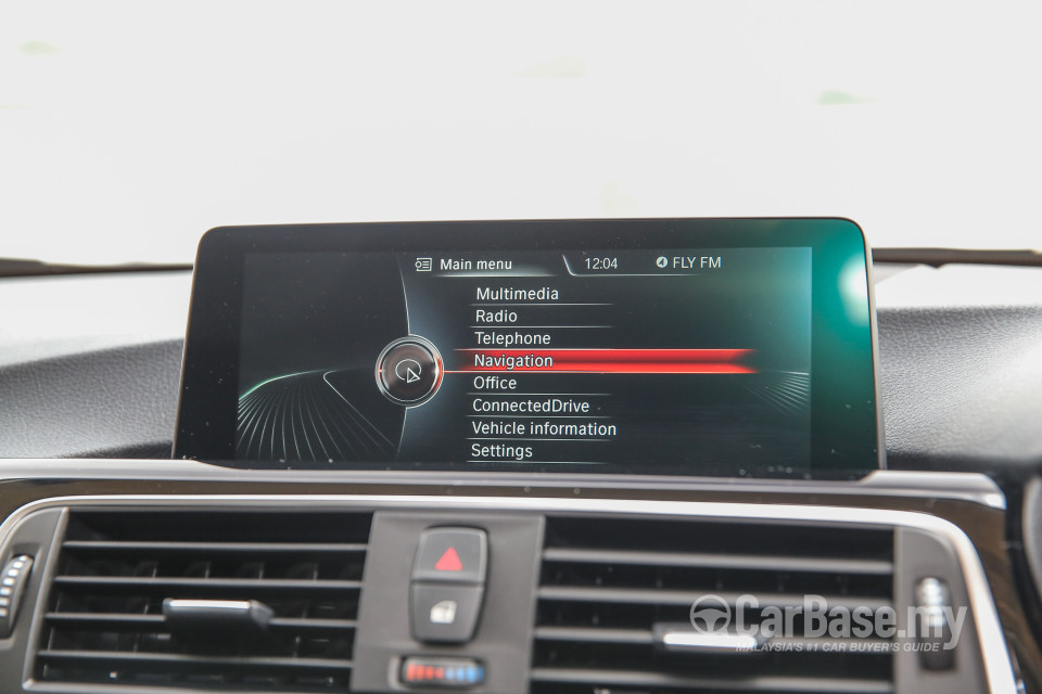 BMW 3 Series F30 LCI (2015) Interior