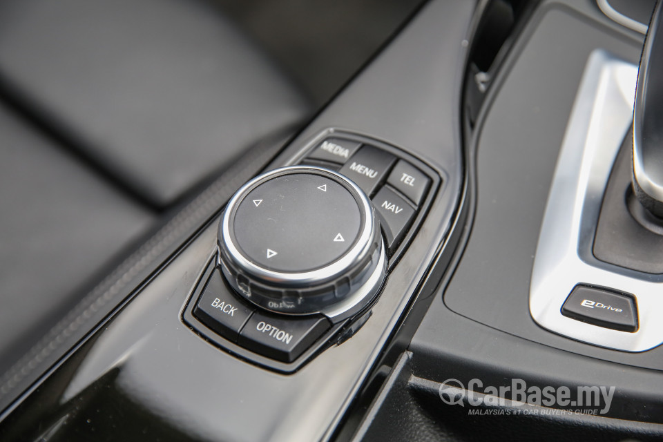 BMW 3 Series F30 LCI (2015) Interior