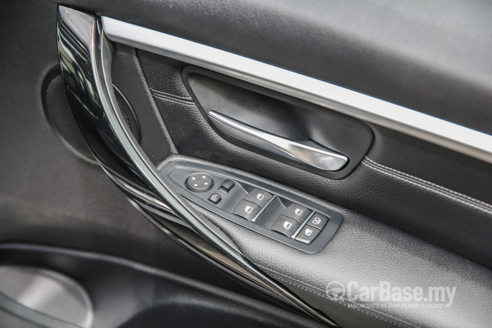 BMW 3 Series F30 LCI (2015) Interior