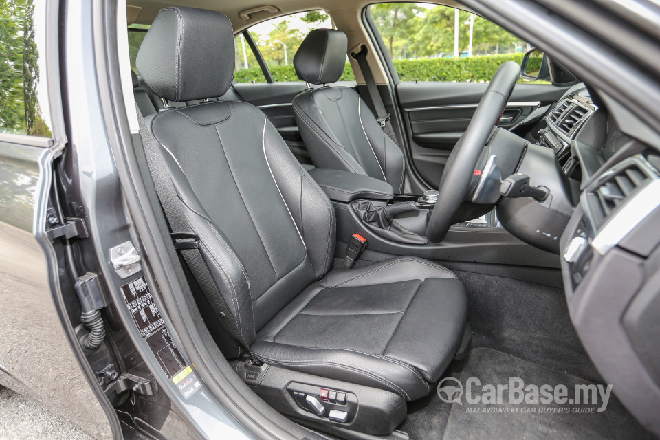 BMW 3 Series F30 LCI (2015) Interior