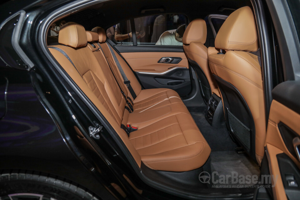 Toyota Fortuner AN160 (2016) Interior