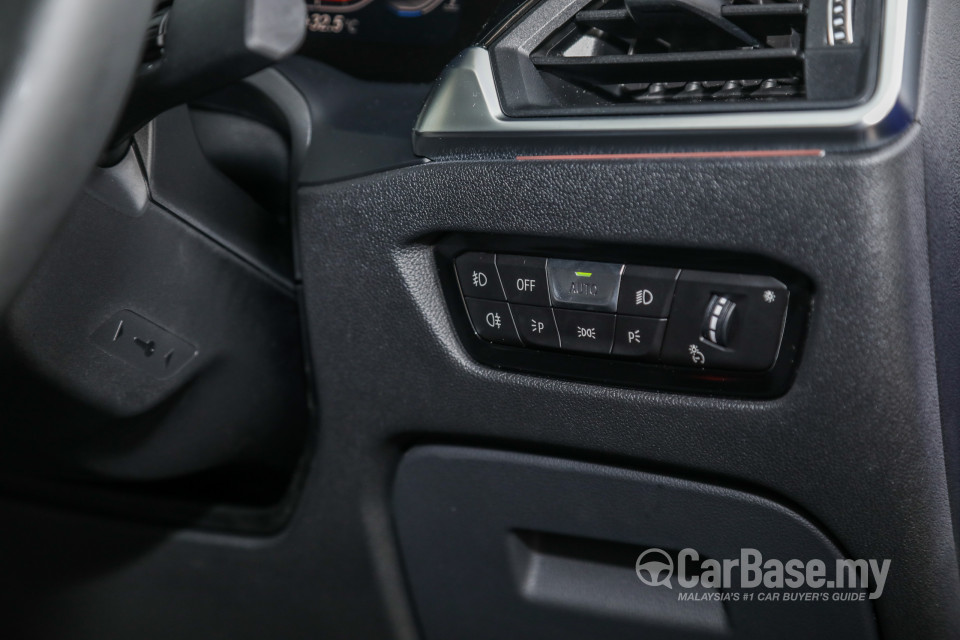 BMW 3 Series G20 (2019) Interior