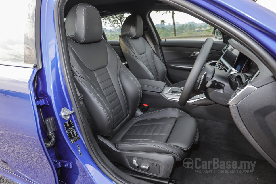 Toyota Innova AN140 (2016) Interior