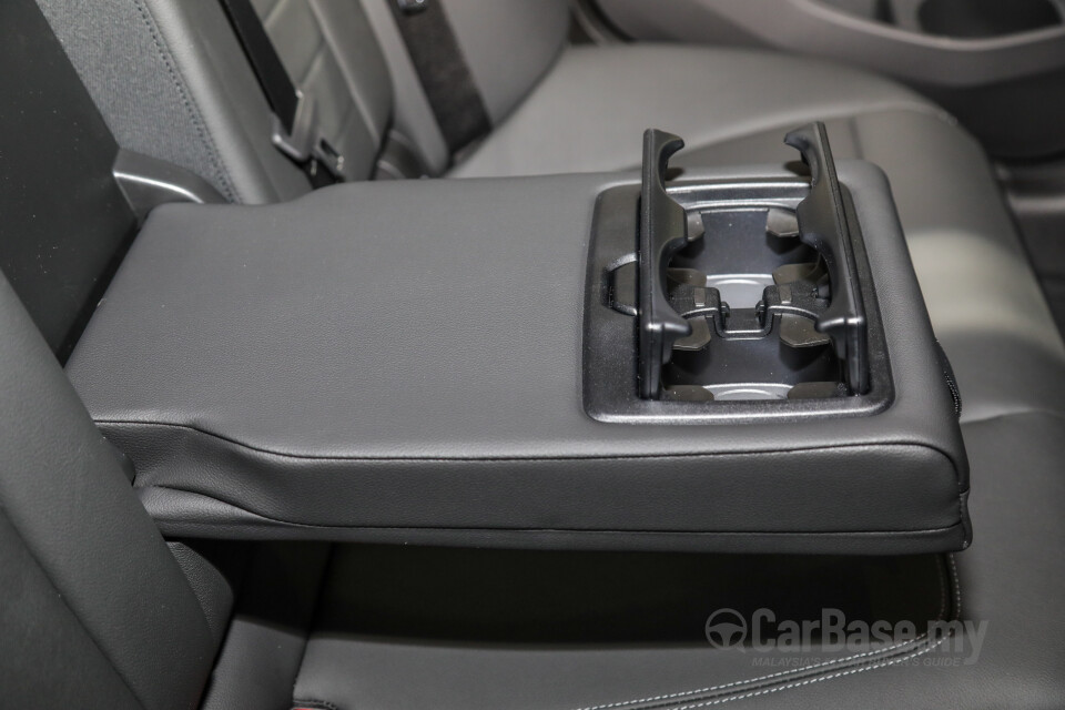 Audi Q5 FY (2019) Interior