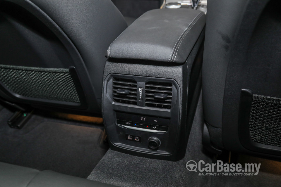 BMW 3 Series G20 (2019) Interior