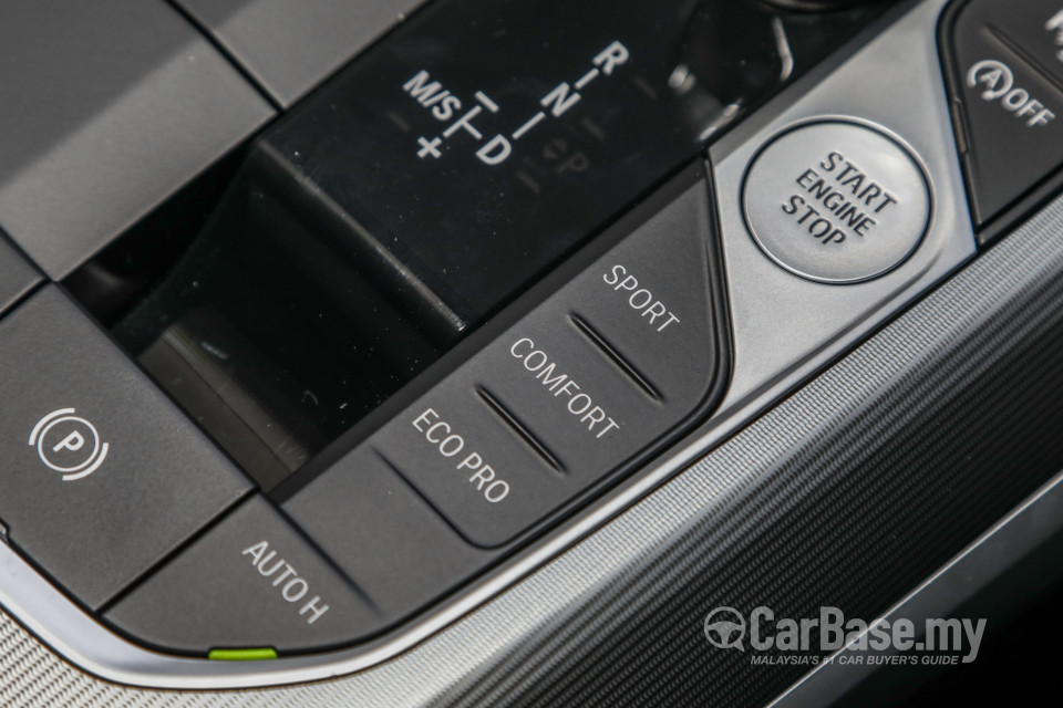 BMW 3 Series G20 (2019) Interior