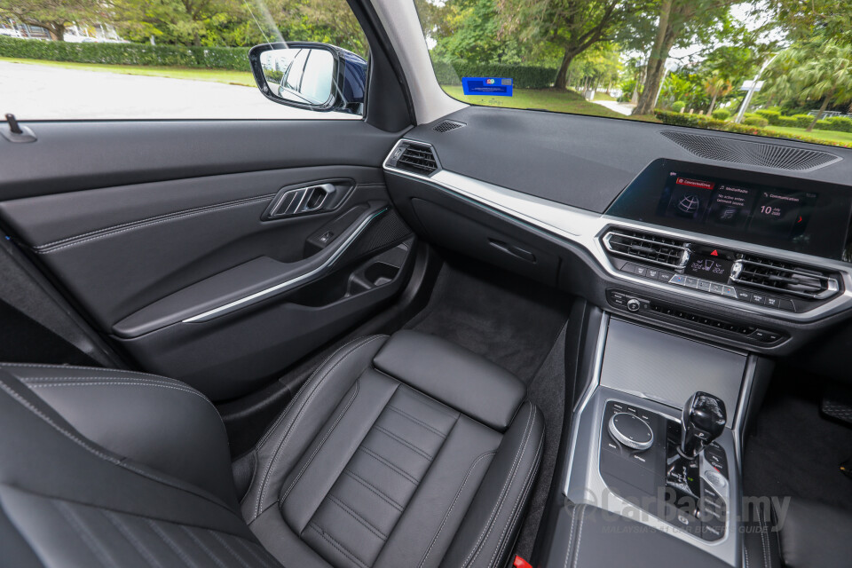 Honda Civic FC (2016) Interior