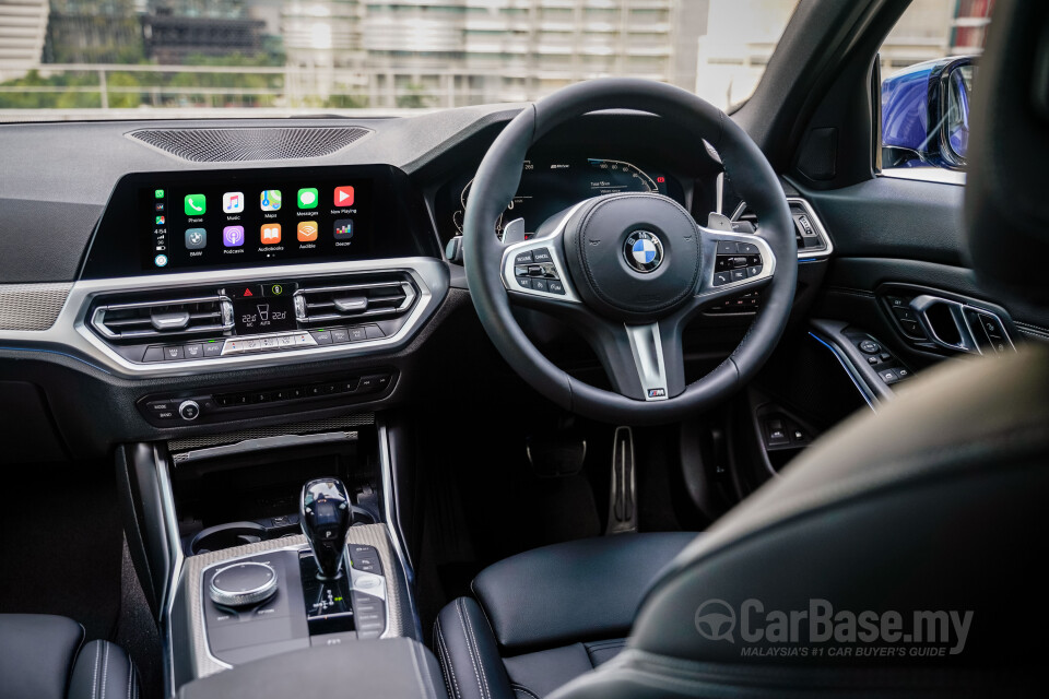 BMW i4 G26 (2022) Interior