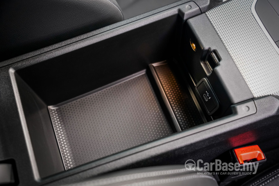BMW 3 Series G20 (2019) Interior