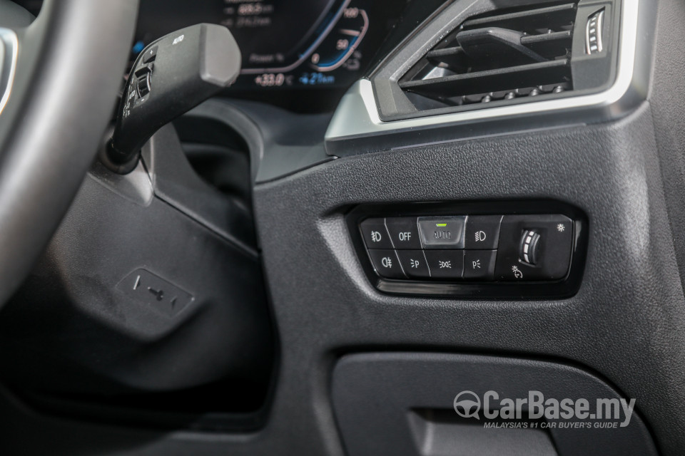 BMW 3 Series G20 (2019) Interior