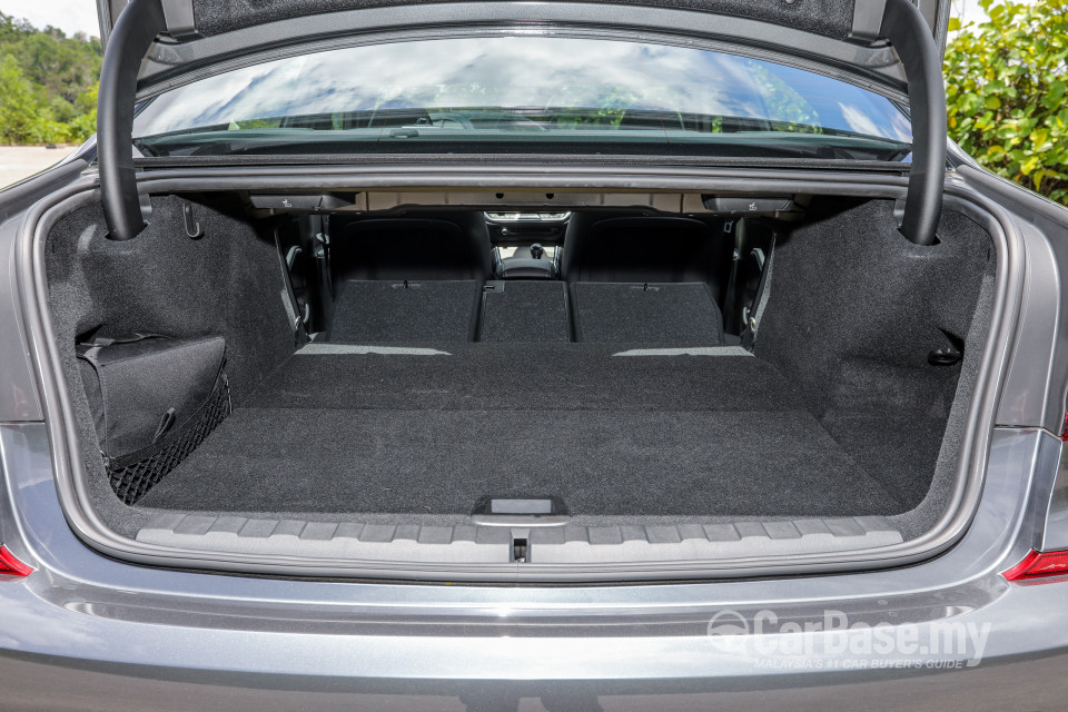 BMW 3 Series G20 (2019) Interior