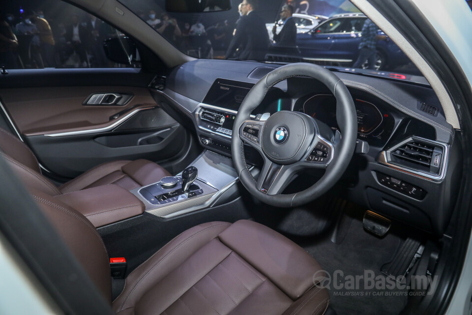 BMW i4 G26 (2022) Interior