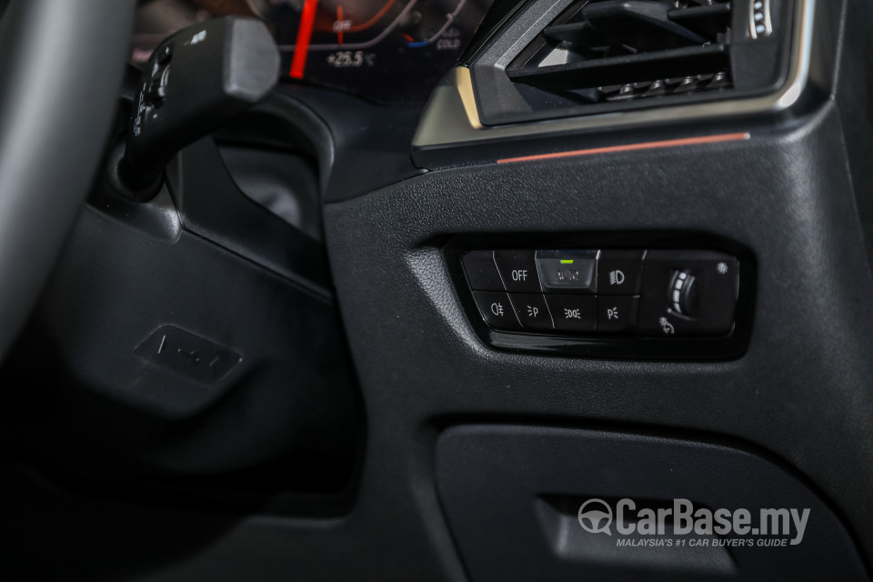 BMW 3 Series G20 (2019) Interior