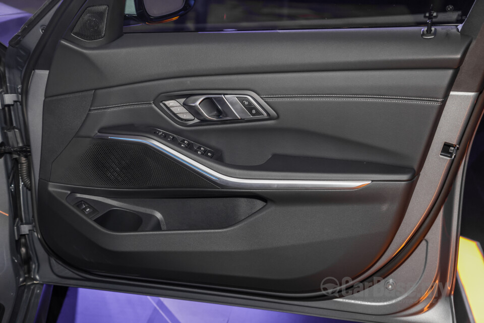 BMW 3 Series G20 LCI (2023) Interior