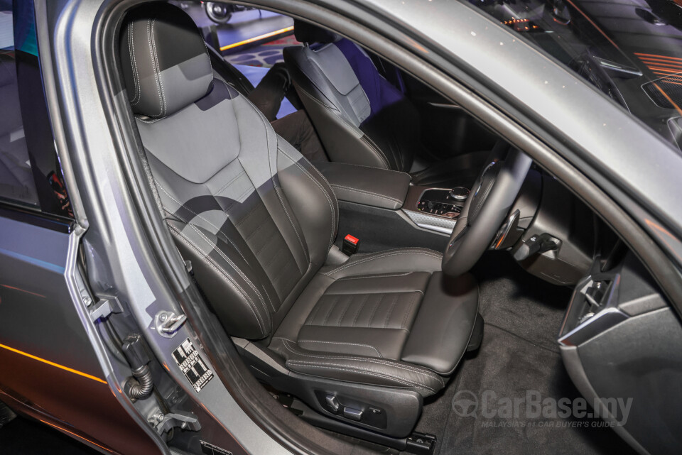 BMW 3 Series G20 LCI (2023) Interior