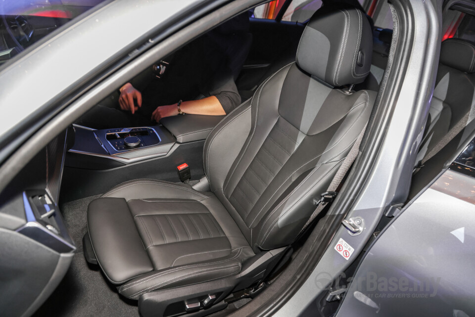 BMW 3 Series G20 LCI (2023) Interior