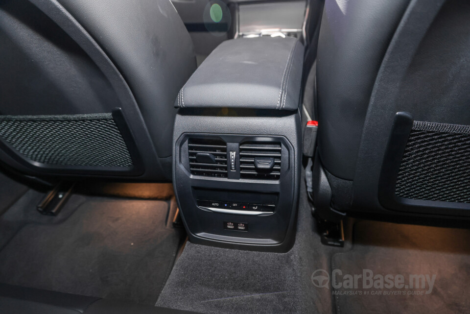 BMW 3 Series G20 LCI (2023) Interior