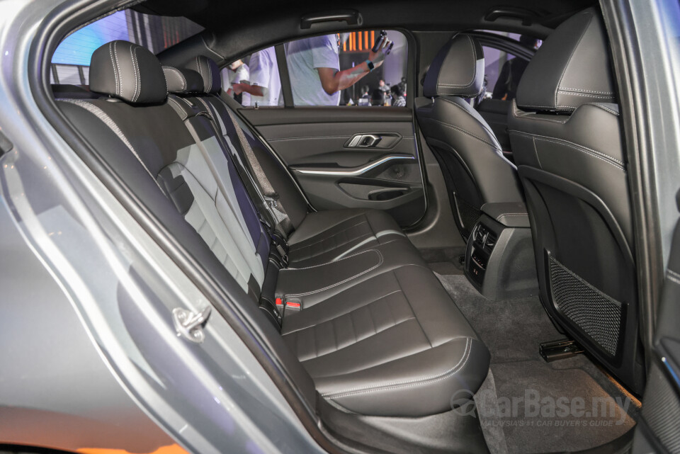 BMW 3 Series G20 LCI (2023) Interior