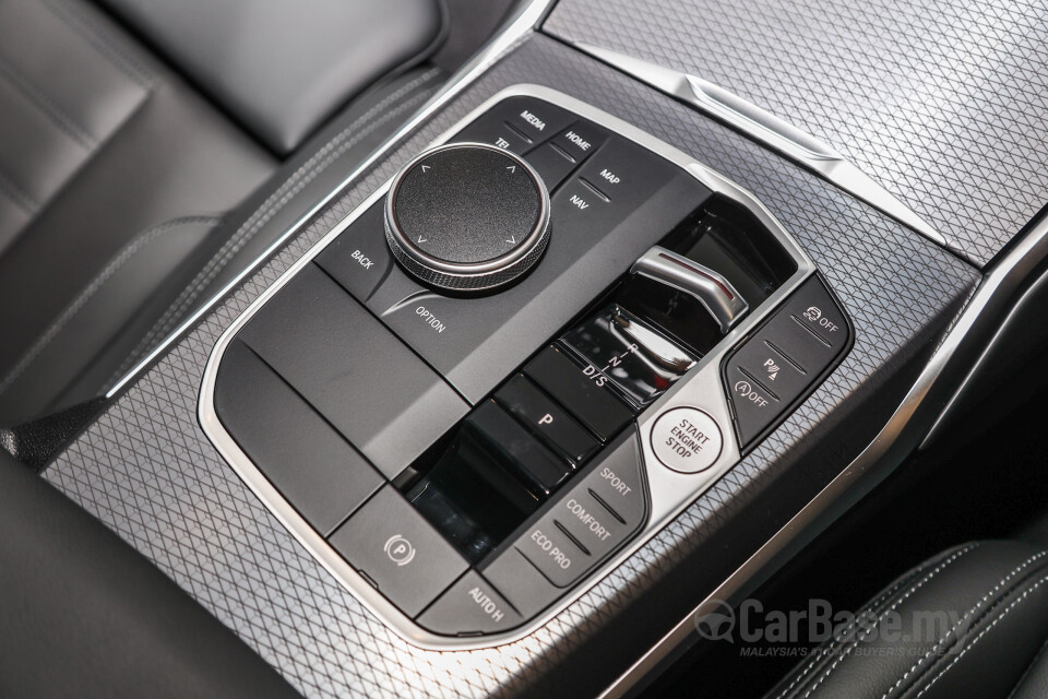 BMW 3 Series G20 LCI 2 (2025) Interior
