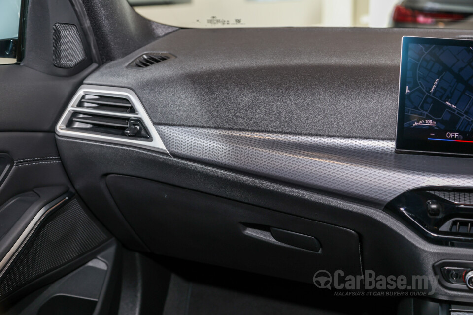 BMW 3 Series G20 LCI 2 (2025) Interior