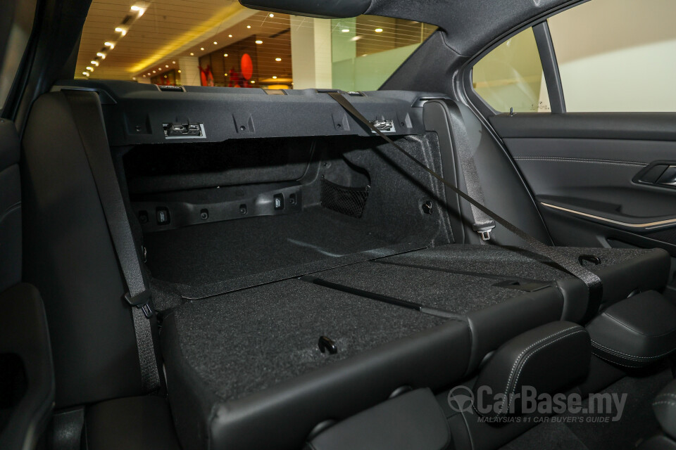 BMW 3 Series G20 LCI 2 (2025) Interior