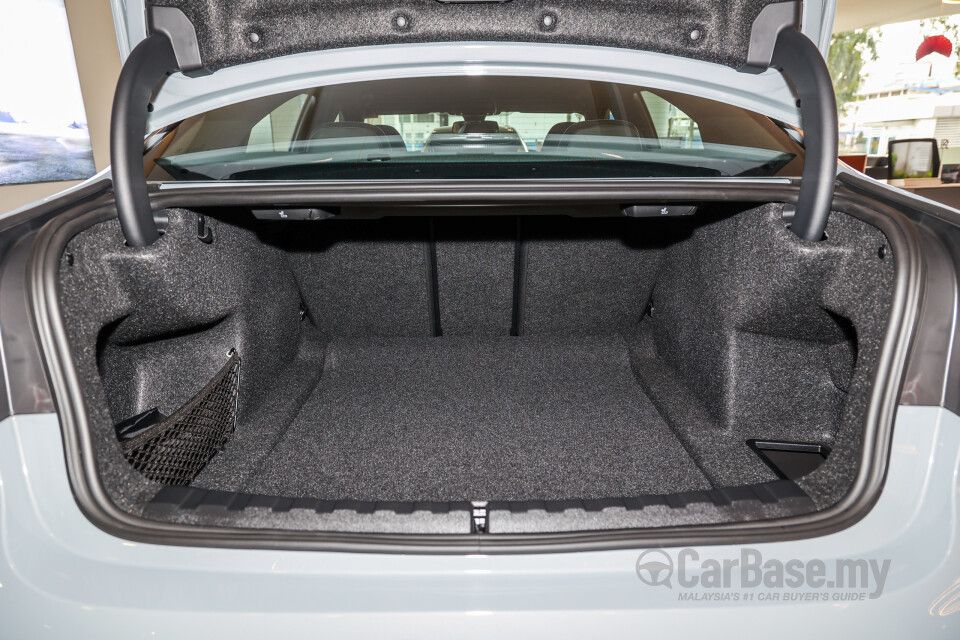 BMW 3 Series G20 LCI 2 (2025) Interior