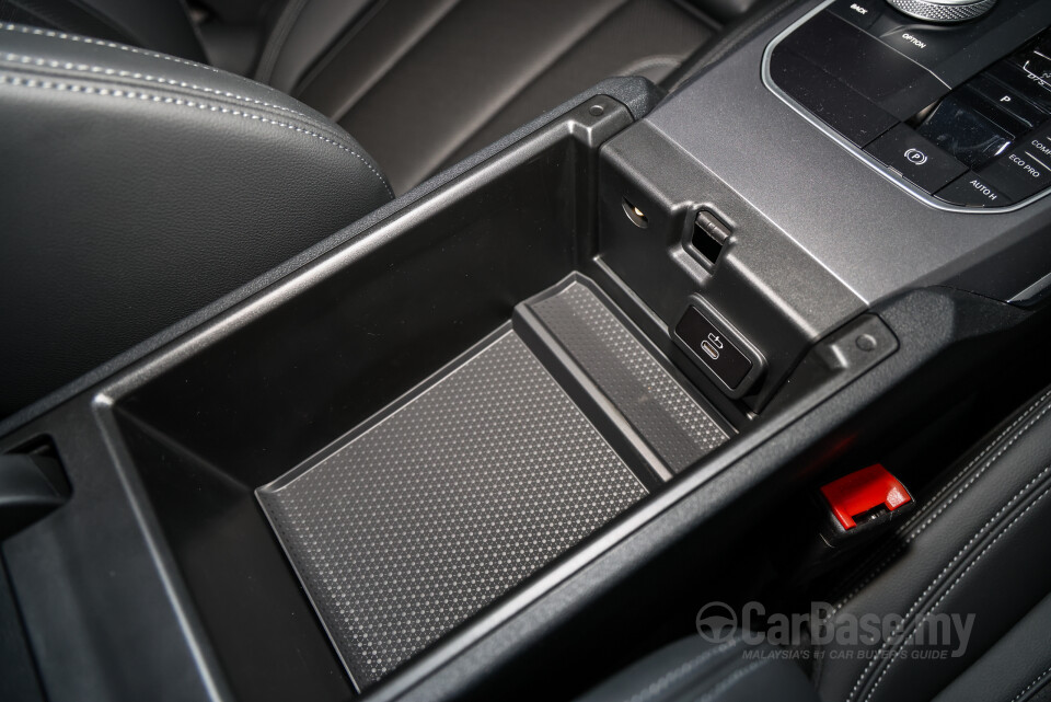 BMW 3 Series G20 LCI 2 (2025) Interior