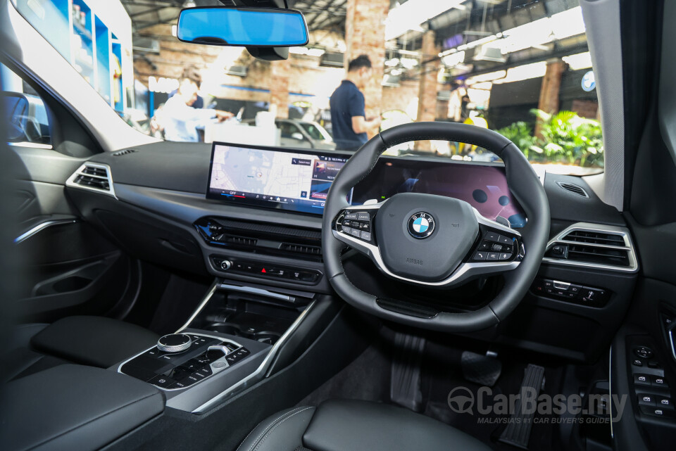 BMW 3 Series G20 LCI 2 (2025) Interior