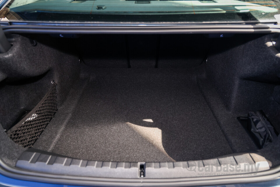 BMW 3 Series G20 LCI 2 (2025) Interior