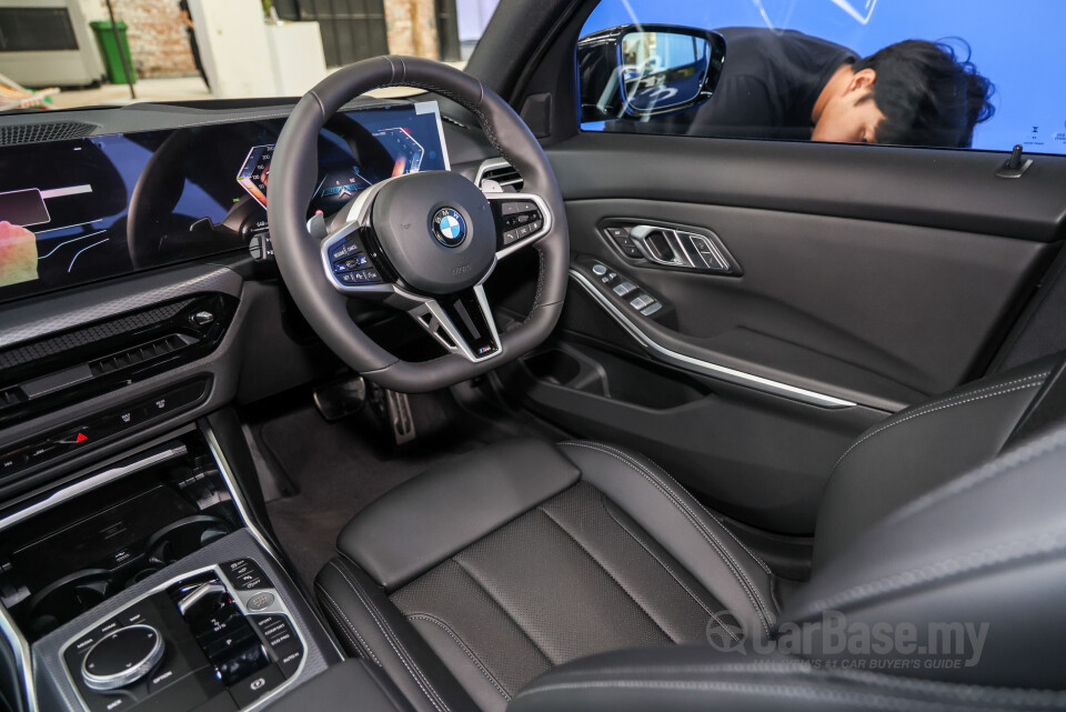BMW 3 Series G20 LCI 2 (2025) Interior