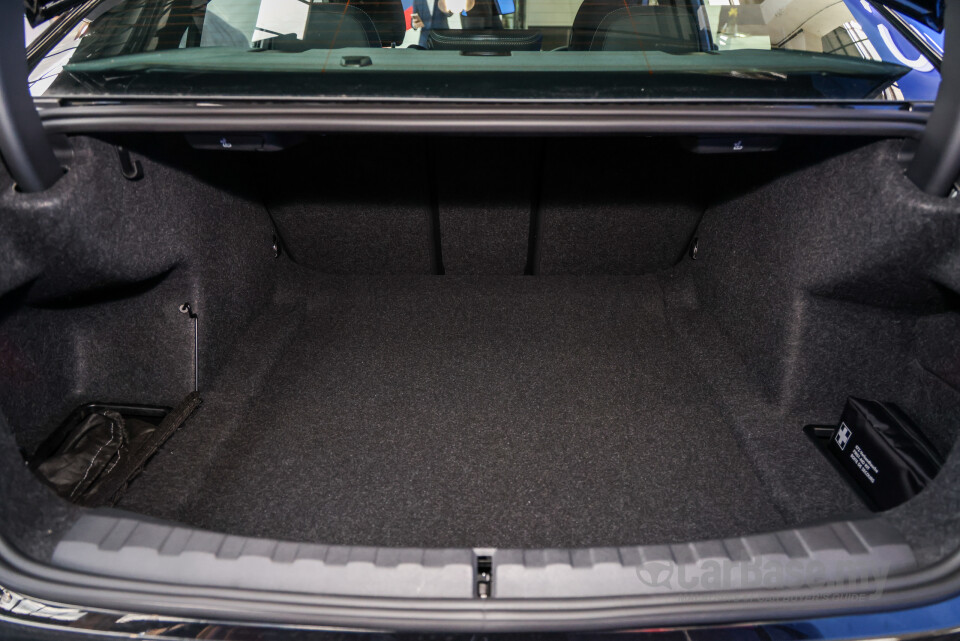 BMW 3 Series G20 LCI 2 (2025) Interior