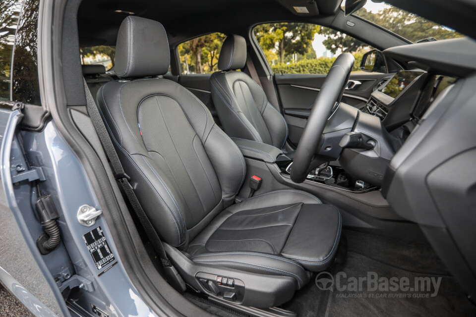 Volkswagen Touareg Mk2 (2010) Interior