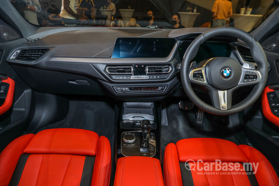 BMW M135i F40 (2020) Interior