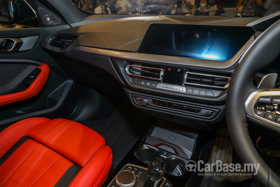 BMW M135i F40 (2020) Interior